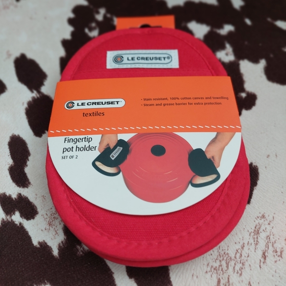 Kitchen Food Chopper, Peeler and Pot Holders - Picture 2 of 8